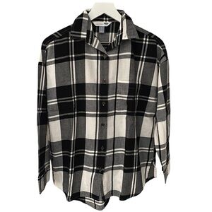 NWOT Old Navy The Boyfriend Shirt Black & White Plaid Button Down Shirt Medium